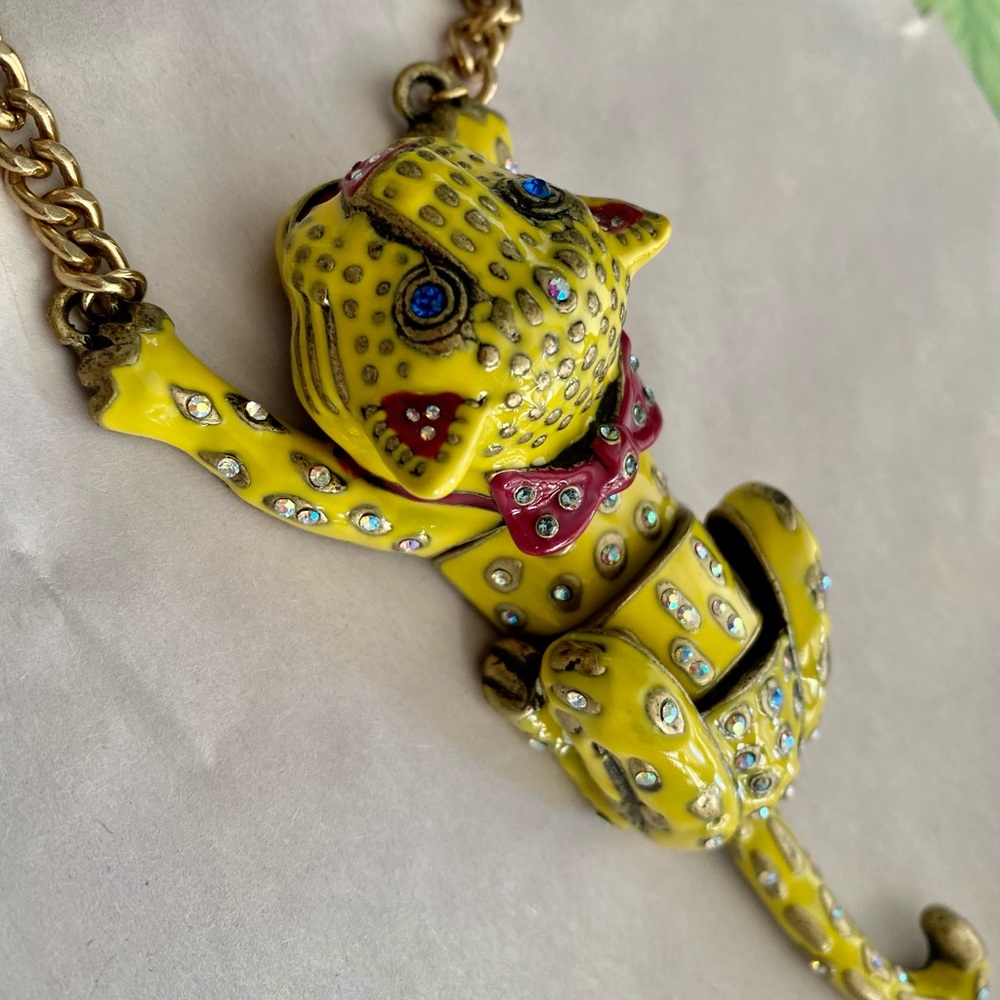 Vintage Betsey Johnson Oversized Cheetah Pendant AS IS